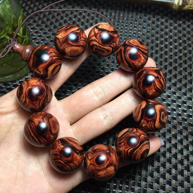 紫檀柳和海黄价钱差距,紫檀柳和海黄是一个品种吗