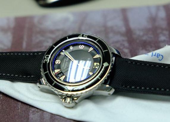 高端复刻表能看出来假的吗 (几百块的复刻表是真的吗)