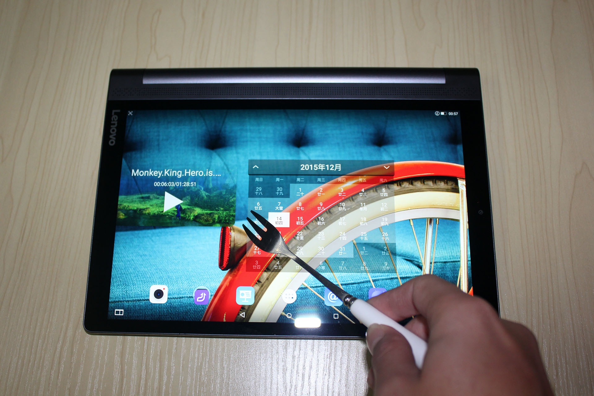 联想yogaduet2022款二合一平板,联想平板yogapadpro13英寸