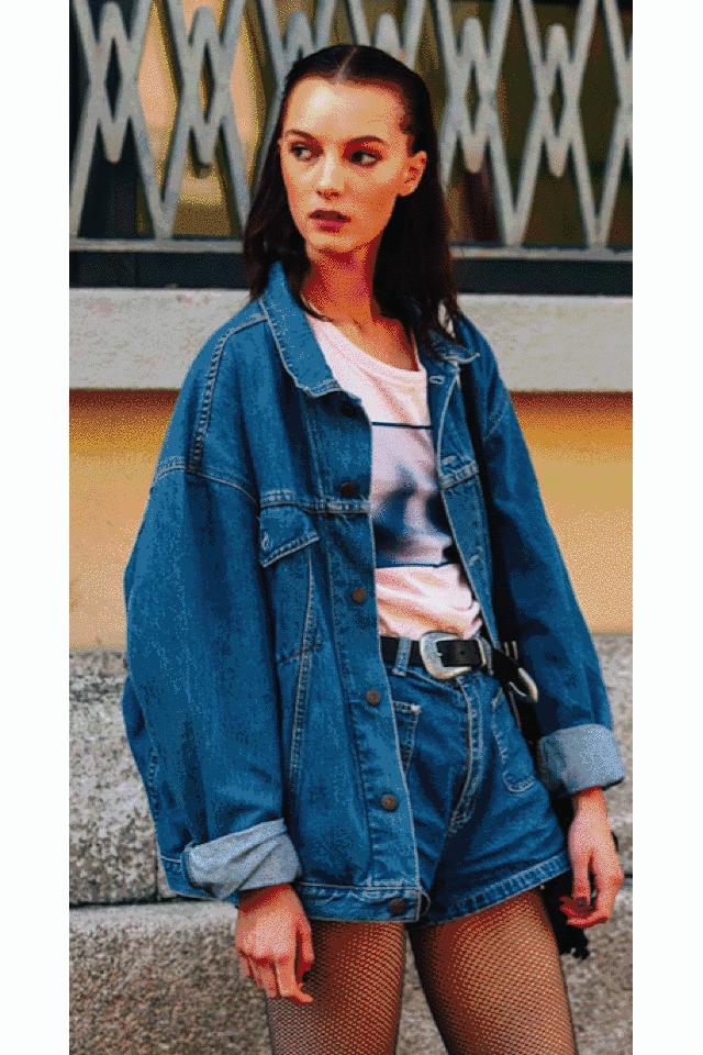 刘雯高定大秀,刘雯高定长裙走秀