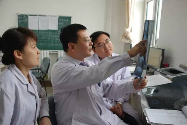 「名医与您天天见」妙手仁心带您远离脑血管疾病神经内二科主任赵宏