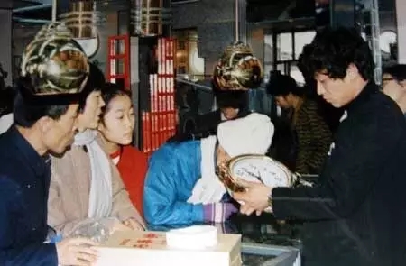 他能让钟表“起死回生”！对话全国劳模汤维新