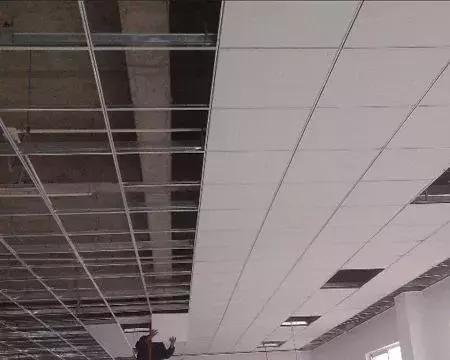 装修共享平台成功案例,装修吊顶矿棉板龙骨的安装方法