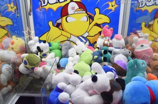 警惕抓娃娃机伤害娃娃,抓娃娃机到底有什么猫腻