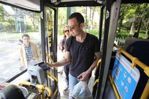 为什么大家对杭州这么着迷,人们为什么喜欢杭州