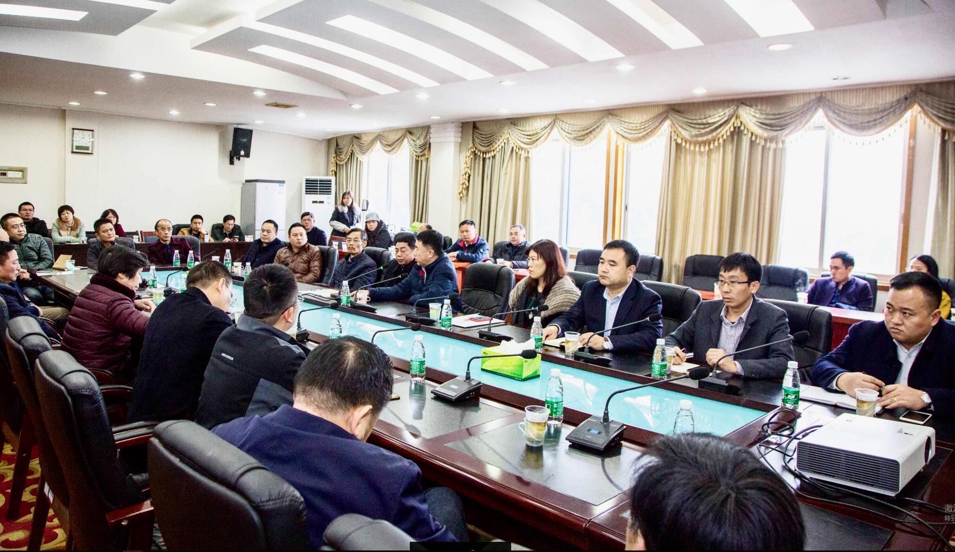 厉害了word宇华｜宇华教育集团成功入主湖南涉外经济学院