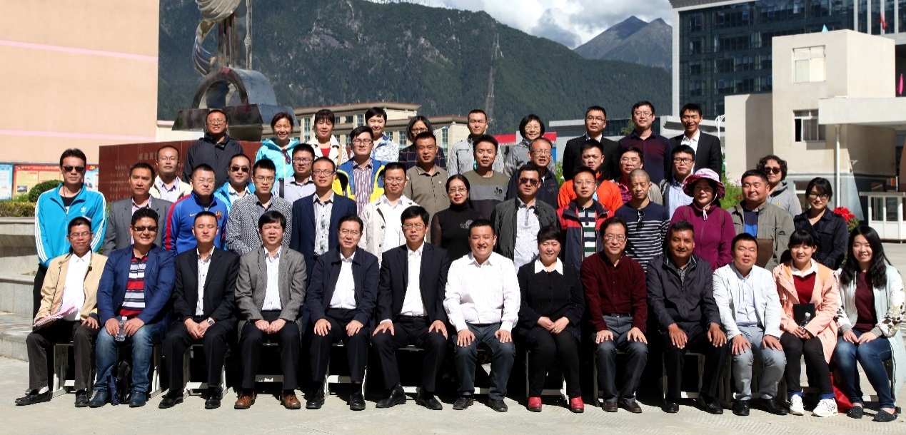 援藏感言诗歌,援藏情怀的句子