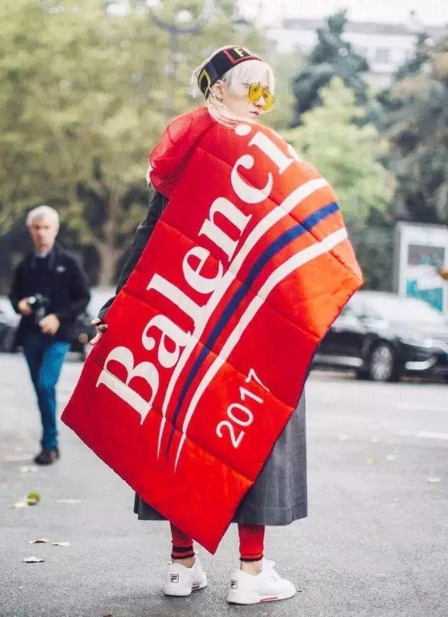 美丽围巾搭配时尚美出高级感,好看又时髦的围巾