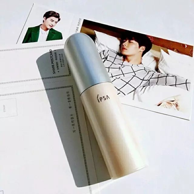 轻薄、舒适、不脱妆的粉底测评