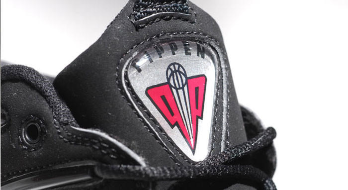 科比黑曼巴LOGO为什么这样设计