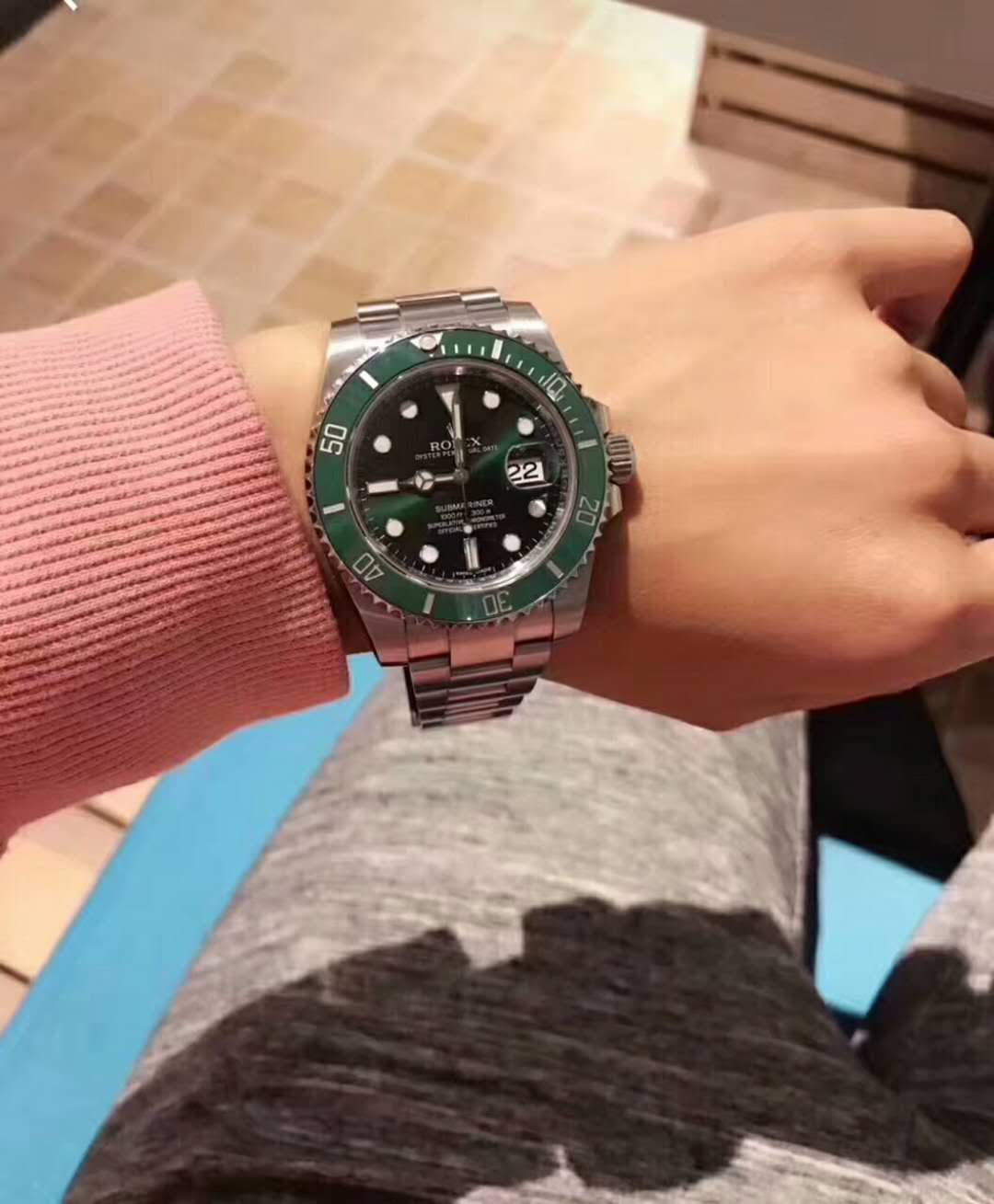 最值得购买的劳力士表是哪款啊,入门级积家跟入门级劳力士哪个好