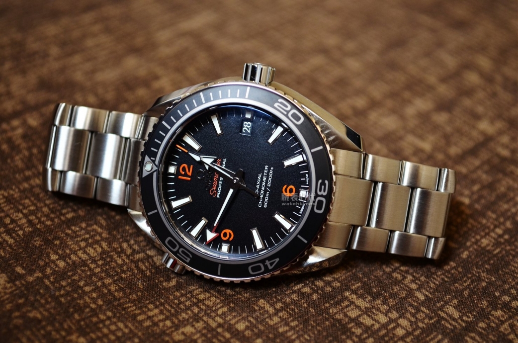 欧米茄8500假的多少钱,欧米茄海马po8500怎么上发条