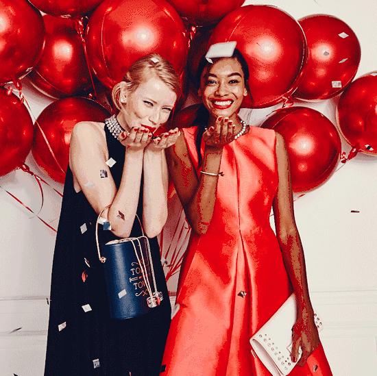 赵丽颖新年红色蝴蝶结造型,露背裙赵丽颖热巴刘诗诗