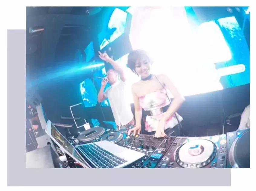 苍井空宣布结婚：他不帅也没钱，但接受了我的过去……