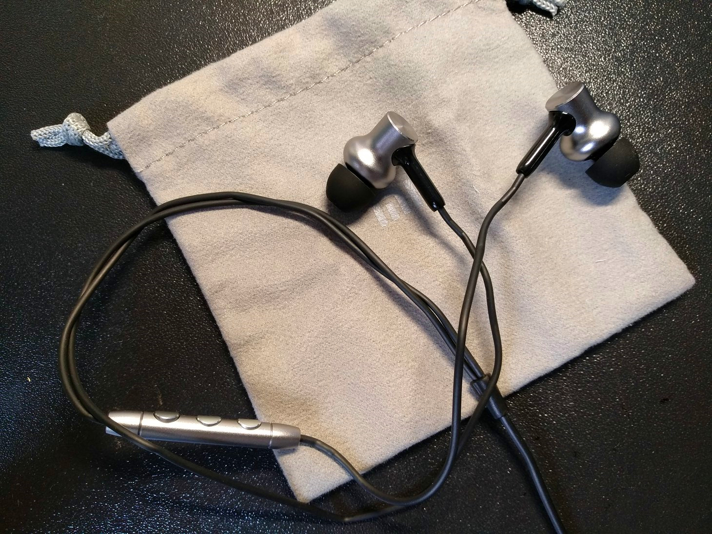 小米圈铁耳机pro发布,小米最好的耳机是圈铁耳机pro吗