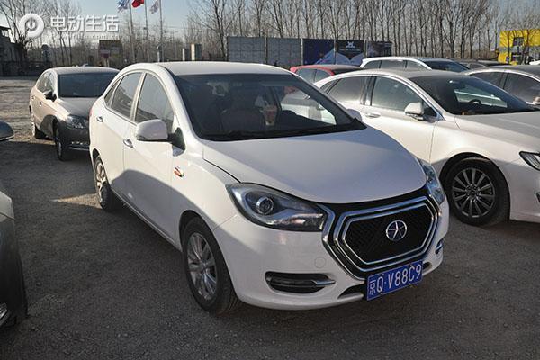 军都山滑雪场附近,军都山滑雪场不滑雪门票多少钱