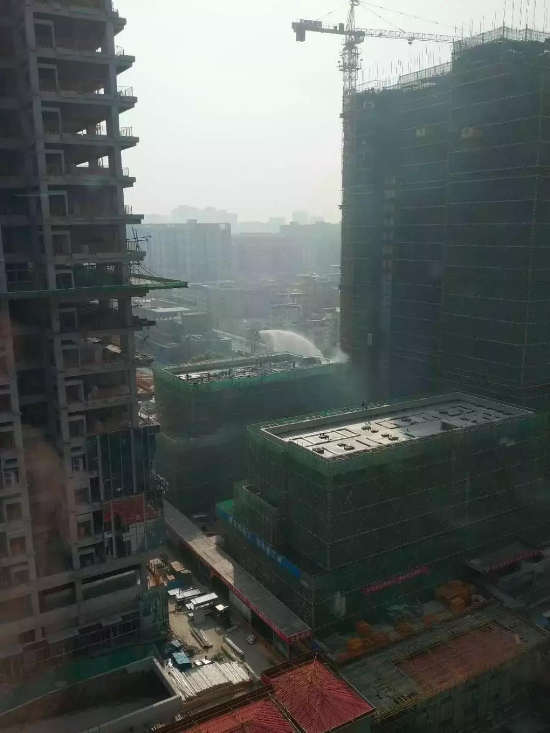 东莞保利考拉公寓烧了，项目人员说是“消防演习”还发了个红包