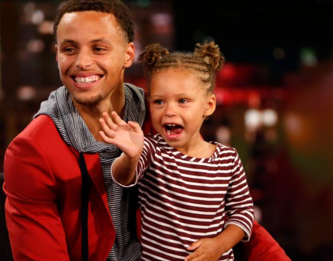 库里为什么不和耐克合作,库里为啥不重签耐克