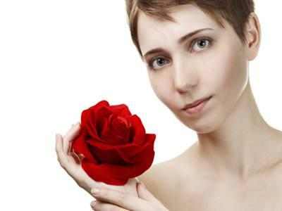 女性注意！一旦身体出现这7个征兆，就在暗示：你要提前闭经了！