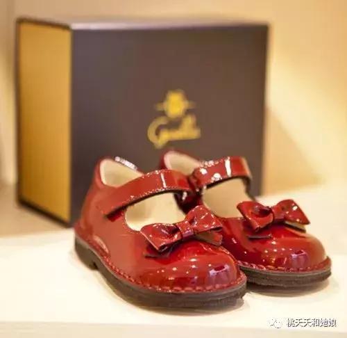 宝宝选鞋子的注意点,宝宝选鞋标准对照表