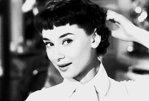 有关眼霜知识,眼霜都有什么故事