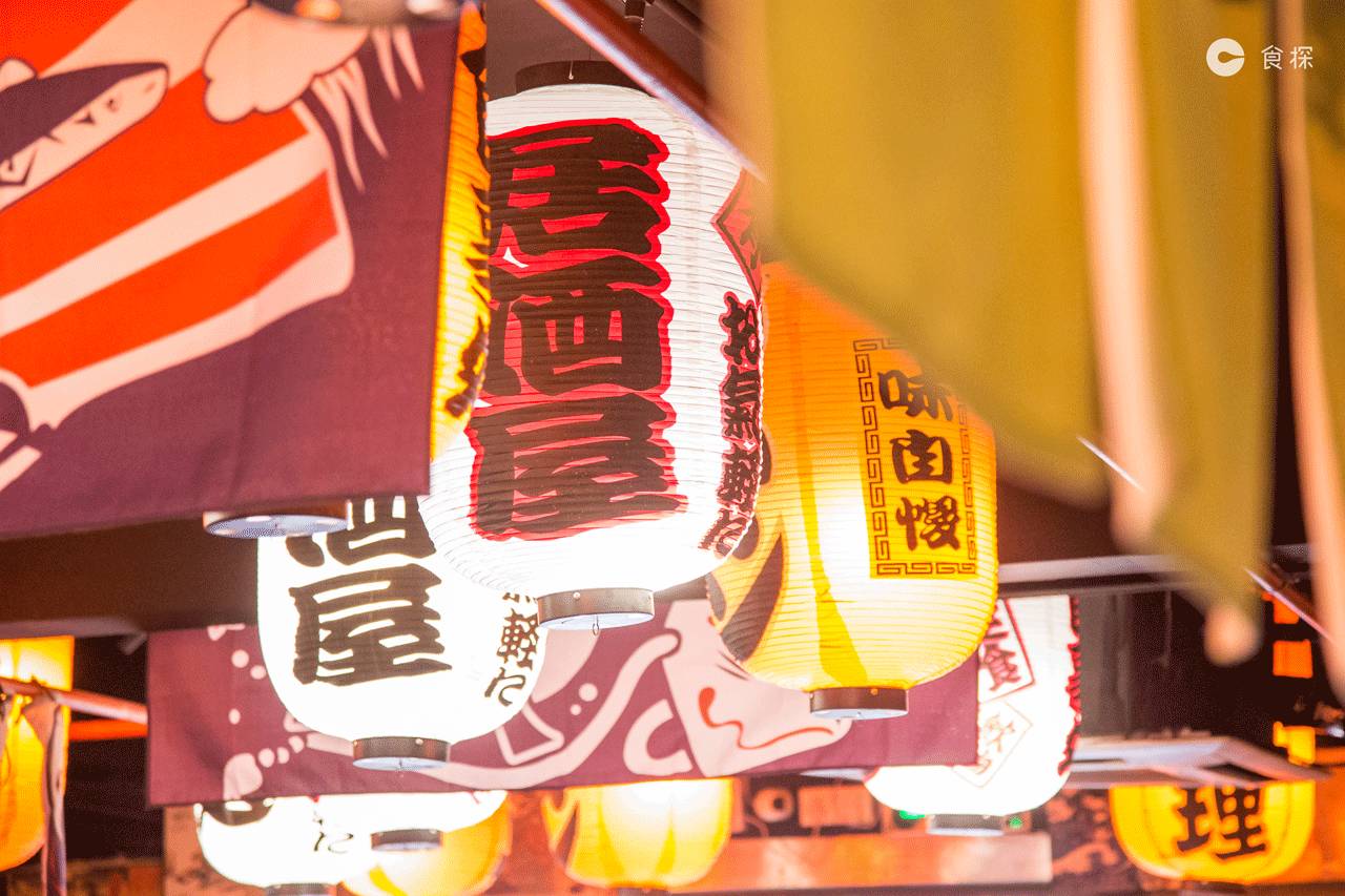 只想来这家居酒屋吃个饭，没想到找到了另一半……