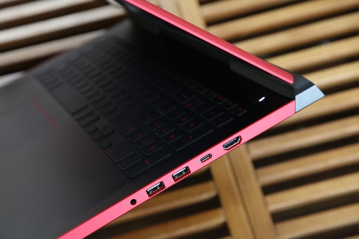 戴尔灵越157000i77700hq测评,戴尔灵越7000测评