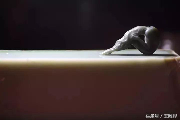 不羁的个性的他跨界玩玉雕，音乐艺人巫启贤都关注