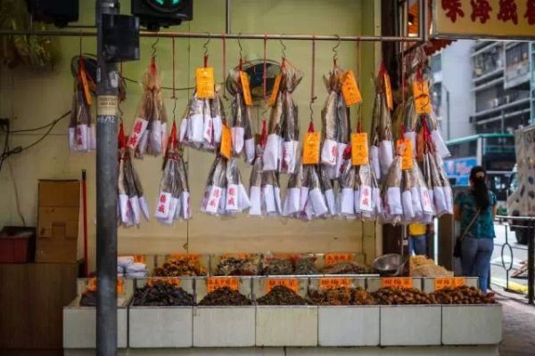 大陆游客在香港购物中怎么退货,香港自由行购物免税政策