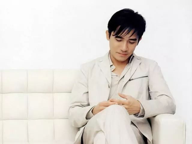 上午在广州捂白过严冬，下午在塞班岛放肆晒黑