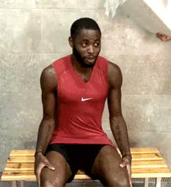 经历着狂风暴雨,经历了狂风暴雨就没法忍受