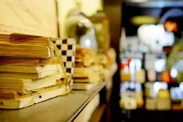 给文学一个乌托邦，闯荡谍战小说江湖那么久的麦家办了家书店