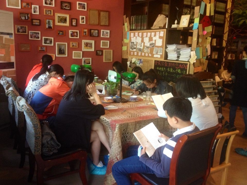 给文学一个乌托邦，闯荡谍战小说江湖那么久的麦家办了家书店