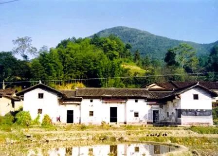 国内首次大范围、大范围、成系统编写红色文化教材！我宣传、我推荐，我为赣州代言！