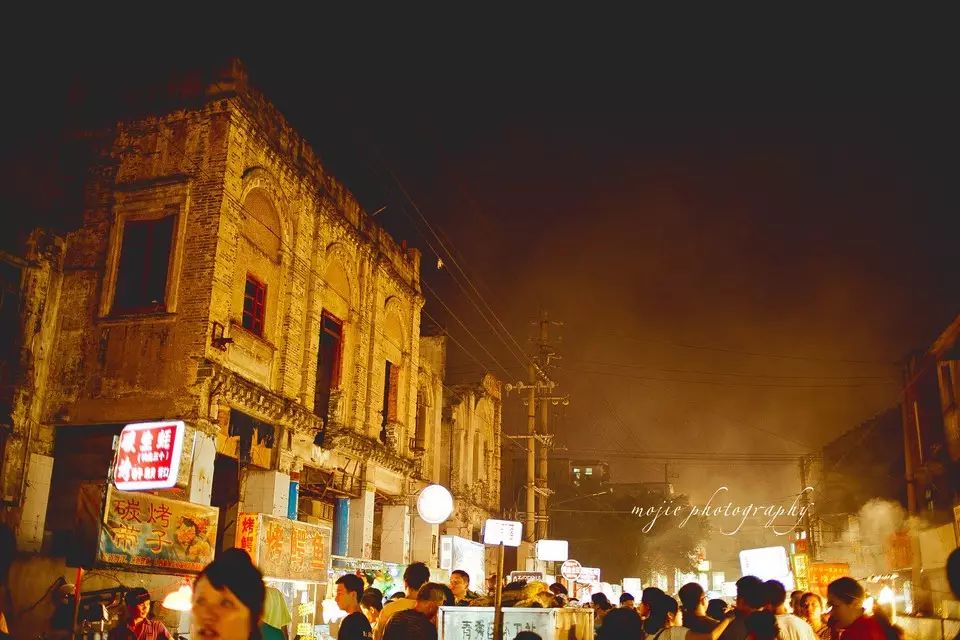 广西那良镇美食街,广西北海银滩美食街