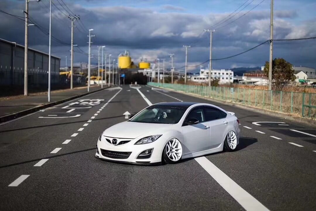 马自达6睿翼改装绞牙避震,马自达6睿翼轿跑侧面