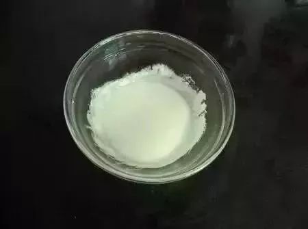 瓷砖上的水垢用什么清洗干净,淋浴房玻璃水垢怎么清洗干净