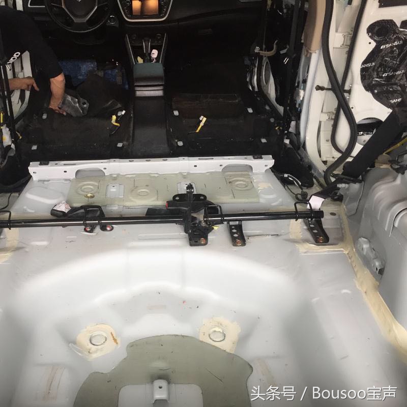 石家庄铃木锋驭全车SANSUI山水隔音从此不断受宠-鸿翔汽车音响