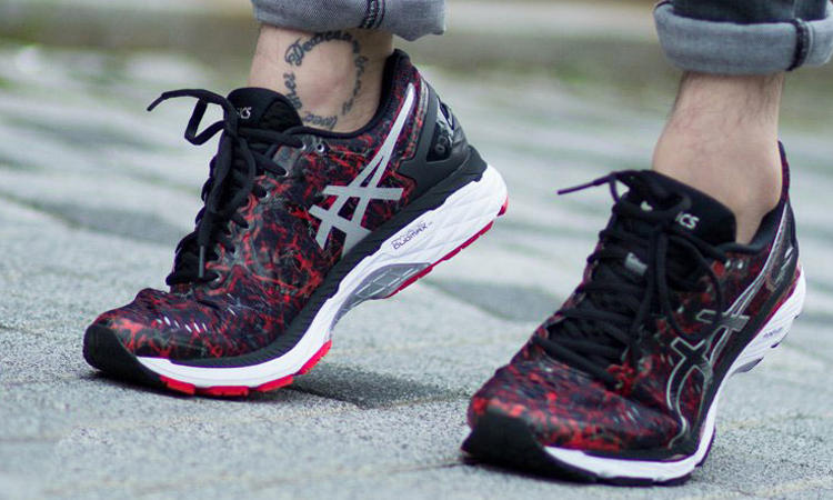 极致轻薄透气跑鞋,亚瑟士跑鞋稳定和缓震区别