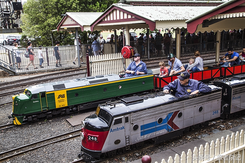 閽荤煶璋峰皬鐏溅,杩蜂綘鐏溅閾佽矾