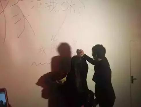 暴雪天，魔都点击量最高“双人展”陪你抗雪，强势回归，脑洞更大