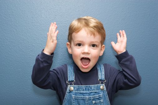 幼儿园老师对我家孩子很冷淡,幼儿园老师态度很冷漠