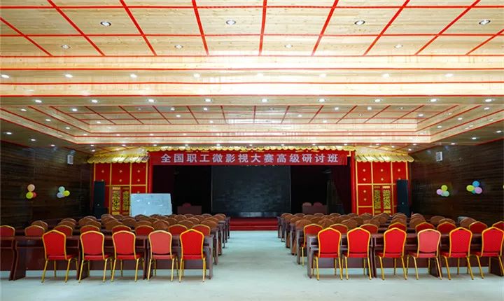 报告老板有几季,报告老板从哪里火的