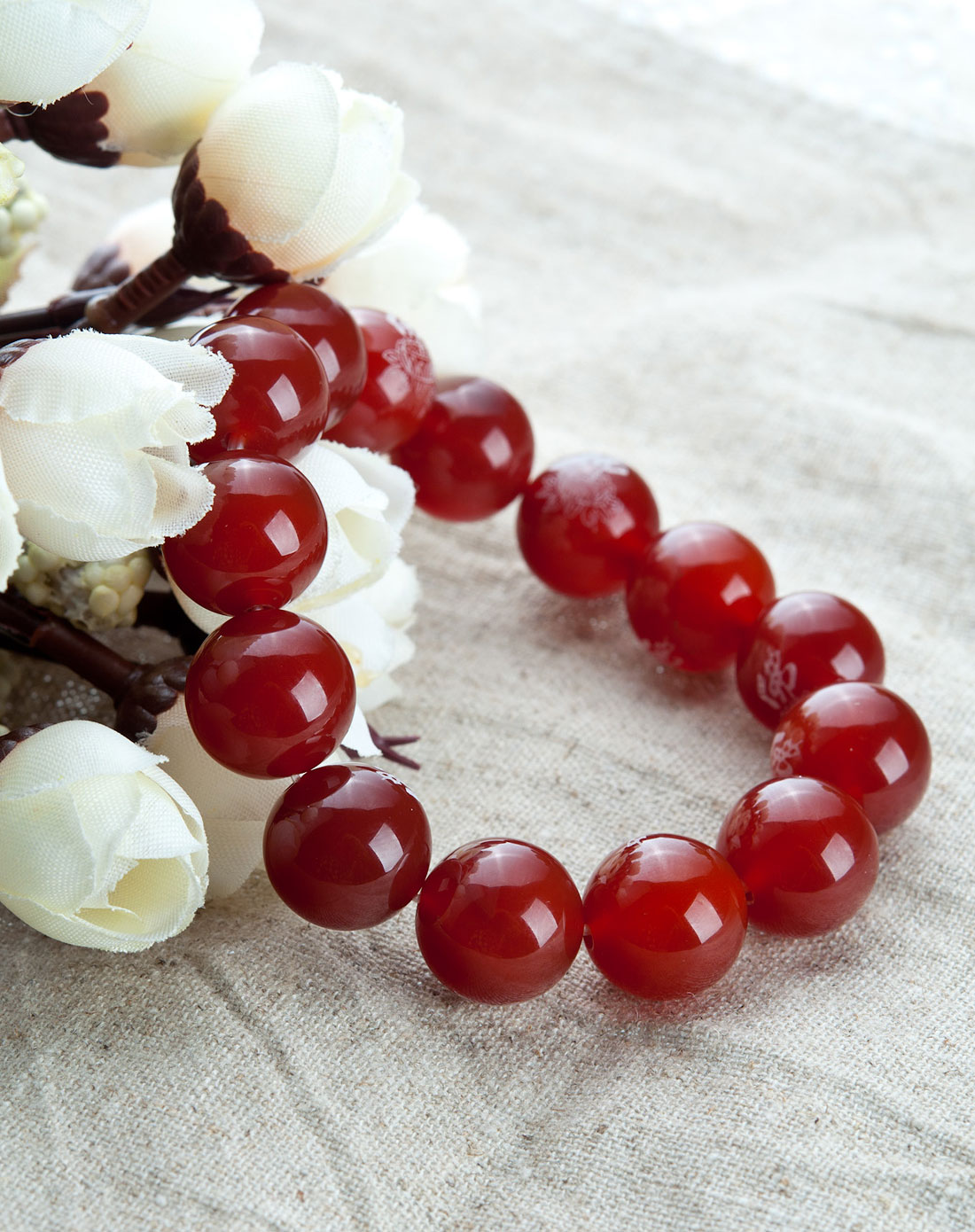 适合新手入门的文玩手串推荐,文玩手串初级新手入门书