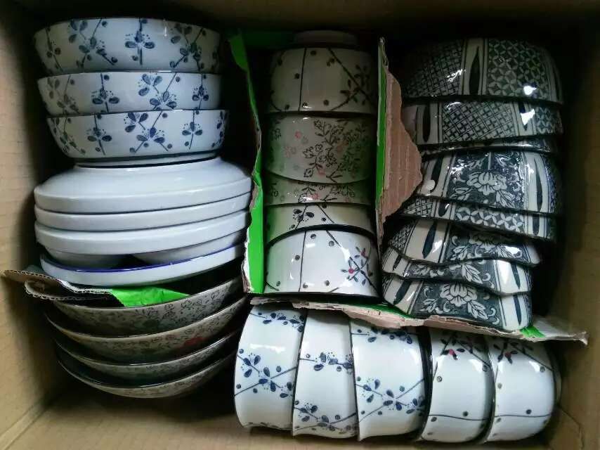 去潮州库存陶瓷库房的一天苦逼的生活，为了生活难啊，累也要坚持