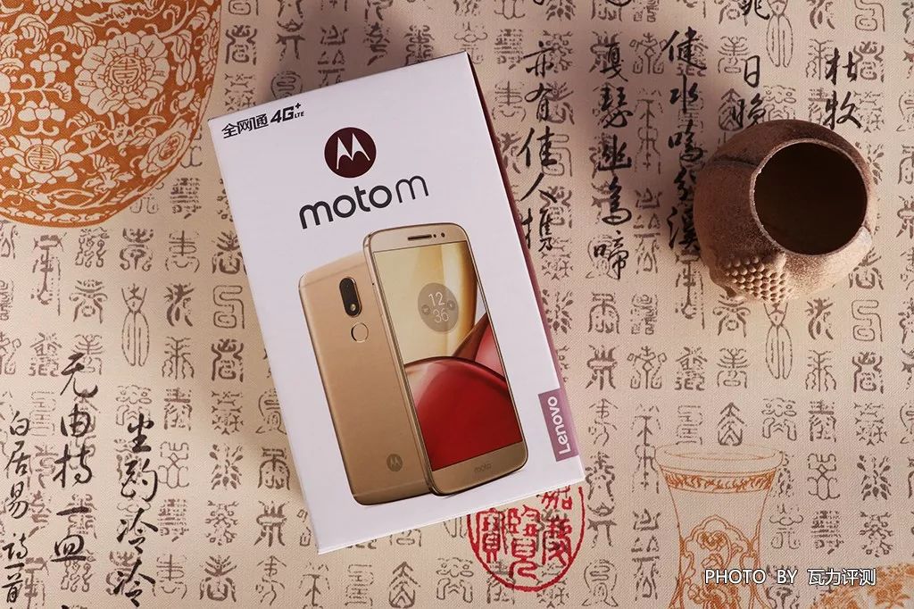 摩托罗拉MotoM手机评测耗电是软肋