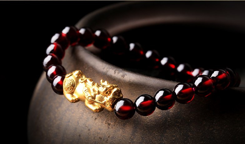 怎么鉴定石榴石的真伪,怎么鉴定石榴石的真假