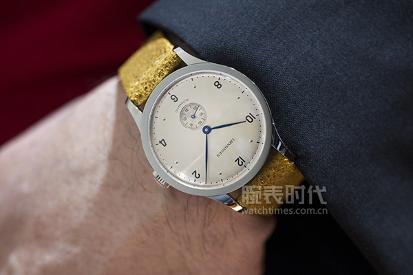 浪琴燕尾服复刻表,浪琴复刻系列用什么机芯