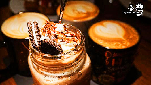 去台湾高雄有什么好吃的,台湾的特色美食和著名景点