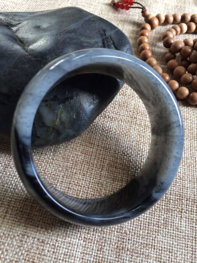 教你如何六招完美识别俄罗斯玉